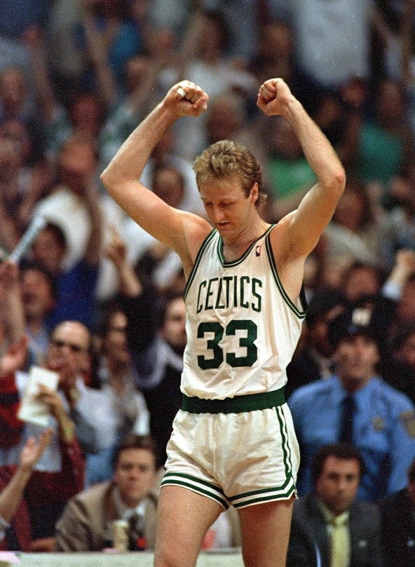 开云APP-1985年的今天:伯德狂砍60分7板3助 得分创个人生涯&绿军队史纪录